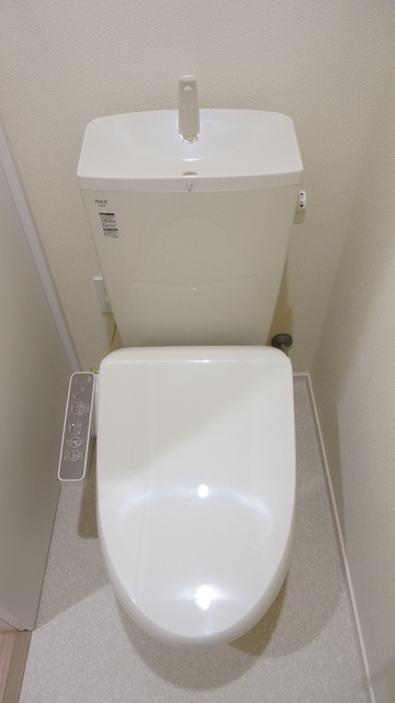 トイレ　洗浄・暖房便座付です！毎日清潔・快適に暮らせますね☆