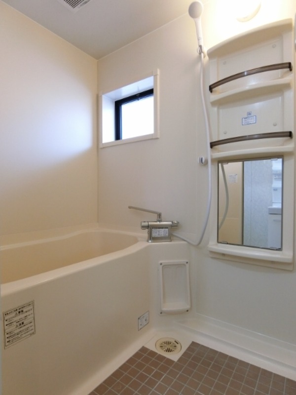 バス・シャワールーム　図面と現状に相違がある場合には現状を優先