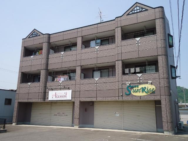 建物外観　外観写真（昼）