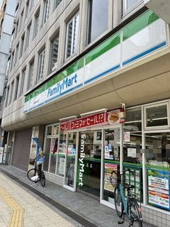 コンビニ　ファミリーマート　長堀橋駅南店（コンビニ）まで146m