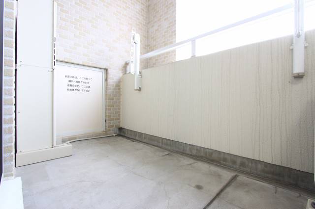 バルコニー　バルコニーも広くて使いやすい