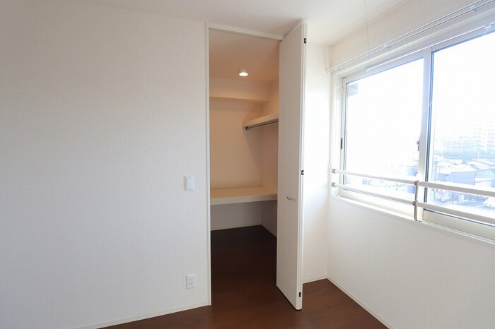 収納　大容量ウォークインクローゼット♪