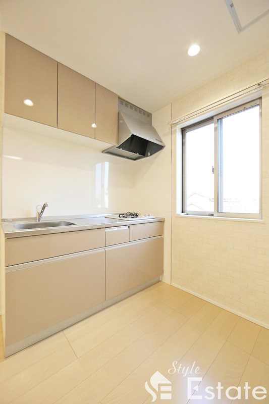 キッチン　システムキッチン・二口コンロ