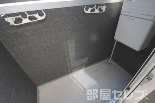 バルコニー　※１０２号室の写真を流用しています。