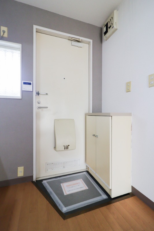 玄関　図面と現状に相違がある場合には現状を優先