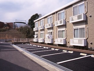 バルコニー　南西向きで日当たりも良好。