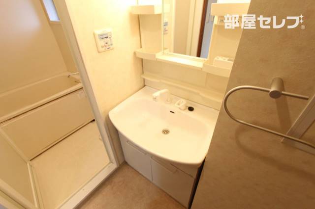 洗面設備　２０３号室の写真