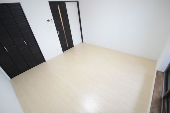 居室・リビング　※別号室の写真です