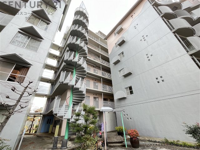 建物外観　オートロック付きで安心のセキュリティ♪