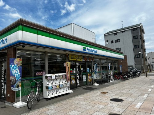 コンビニ　ファミリーマート 島屋一丁目店（コンビニ）まで160m