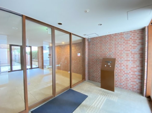 エントランス　毎日通るエントランスはこのようになっています