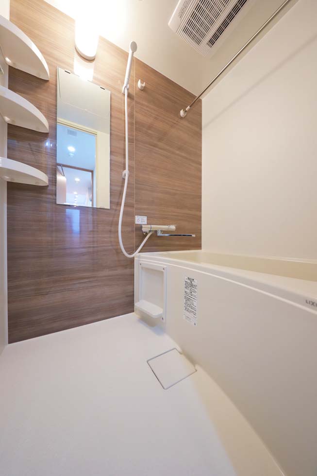 バス・シャワールーム　物件の内装です