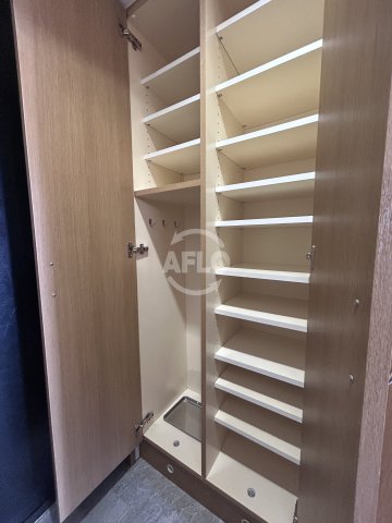 収納　アーデン江坂　シューズボックス