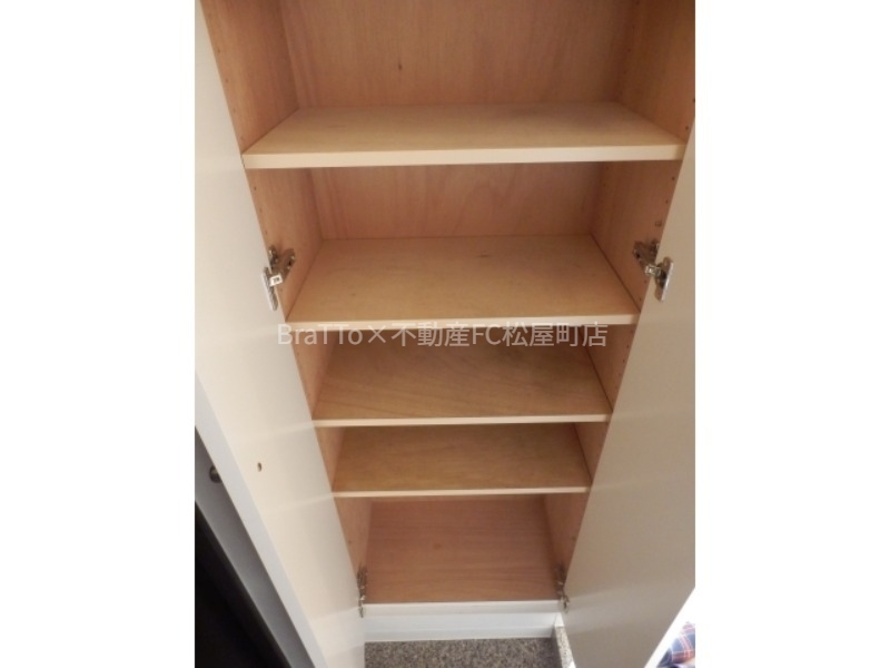 玄関　収納（シューズボックス）