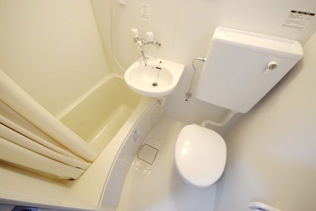 バス・シャワールーム　別部屋参考写真