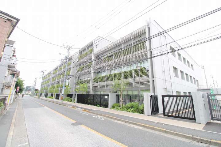 高校・高専　東京都立神代高等学校（高校・高専）まで212m