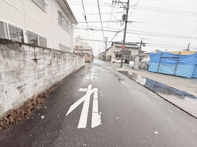 その他　前面道路（その他）まで0m