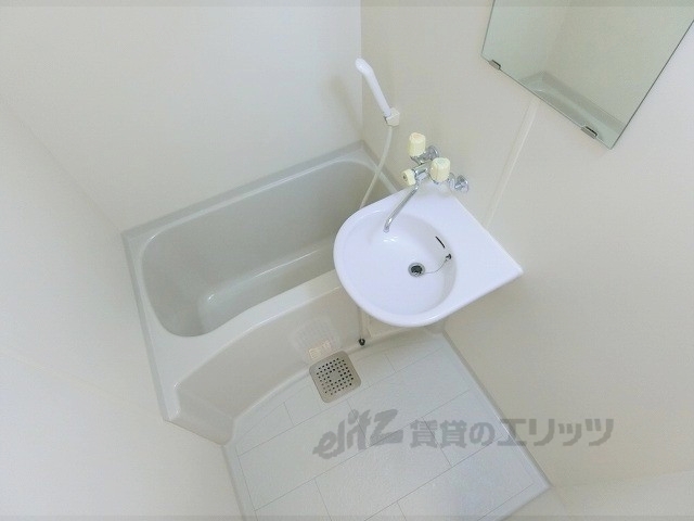 バス・シャワールーム　バス