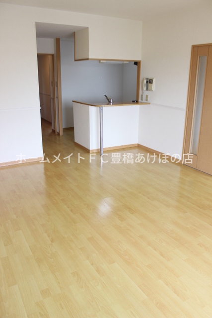 居室・リビング　同型別部屋写真