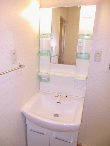 洗面設備　独立洗面化粧台