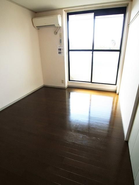 居室・リビング　☆南向き☆