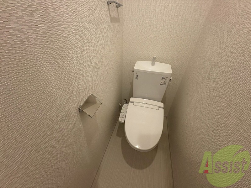 トイレ　シャワートイレになっているので快適です！