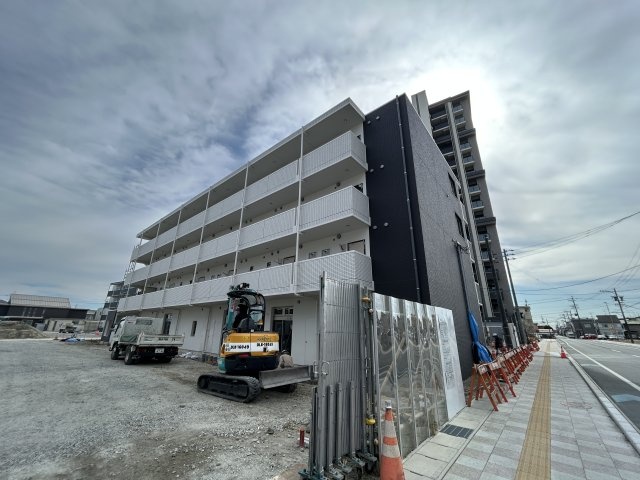 建物外観　※写真は建築中のものです