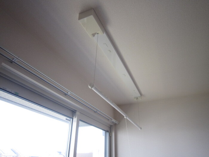 その他設備　室内物干し