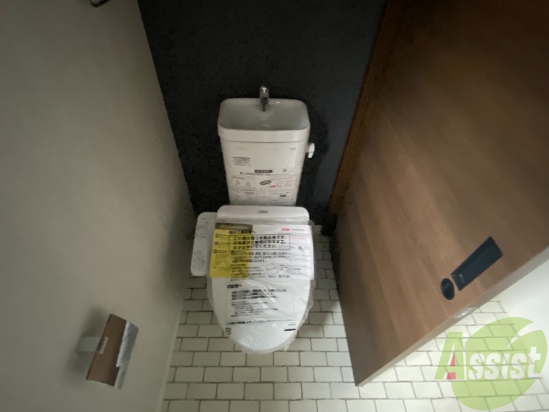 トイレ　トイレは、嬉しいウォシュレット付きです。