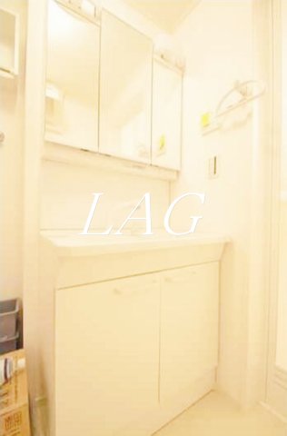 洗面設備　独立洗面台です。