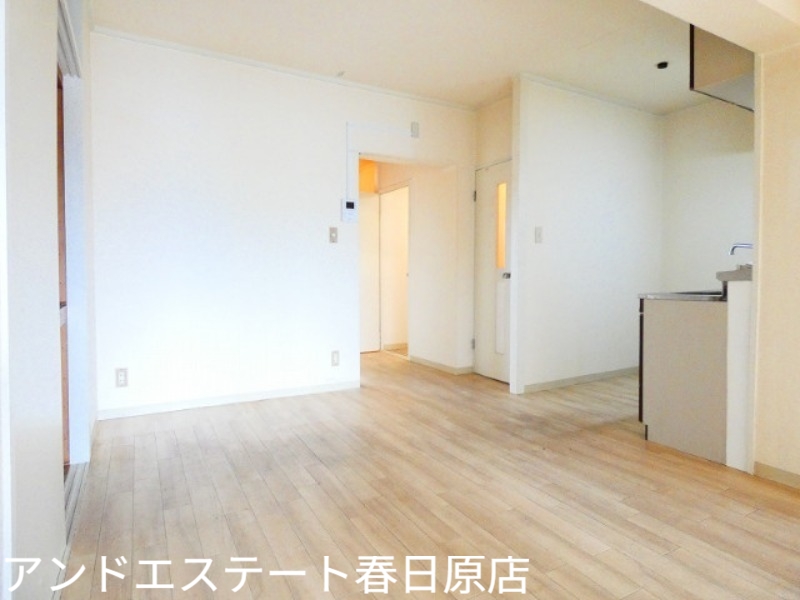 居室・リビング　別号室の写真です