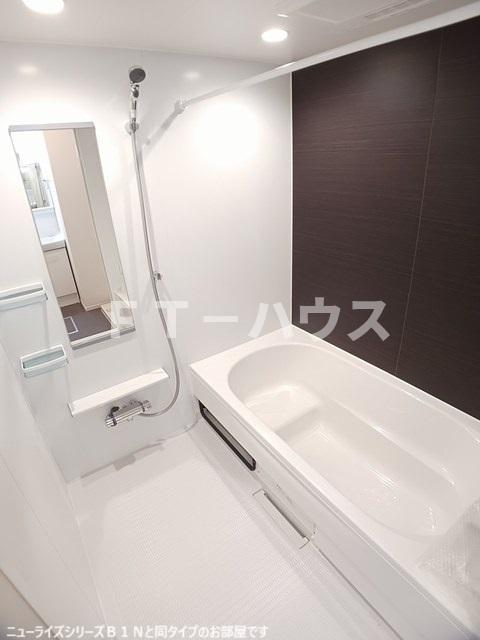 バス・シャワールーム　バス