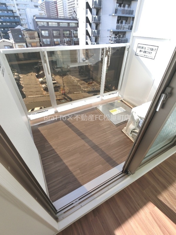 バルコニー　バルコニー