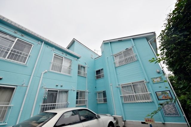 建物外観　★スカイブルーが綺麗な外観ですね★