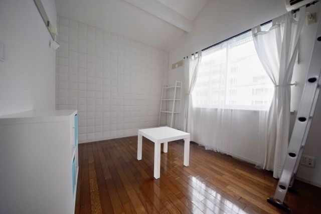 居室・リビング　★フローリングの綺麗なお部屋です★