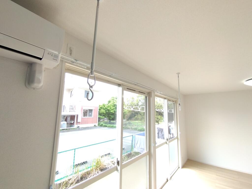 庭　入居前は草刈りが入ります