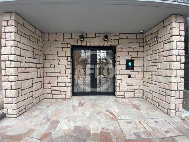 エントランス　プレジオ難波ASIAN（プレジオ難波アジアン）　エントランス