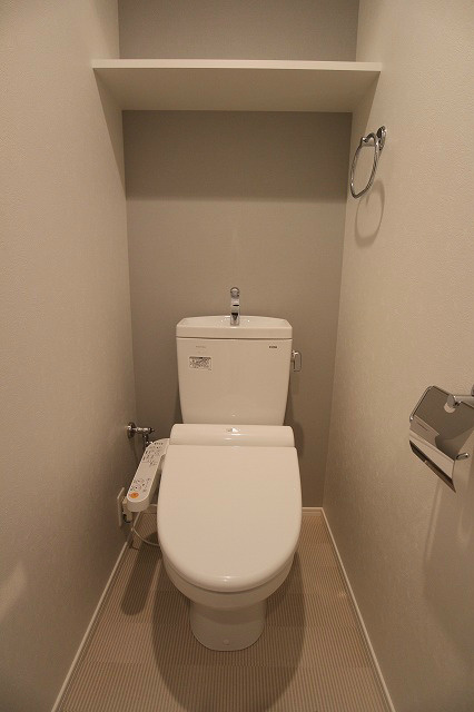 トイレ　同シリーズの参考写真です