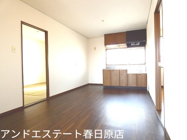 居室・リビング　開放感のある広いリビング