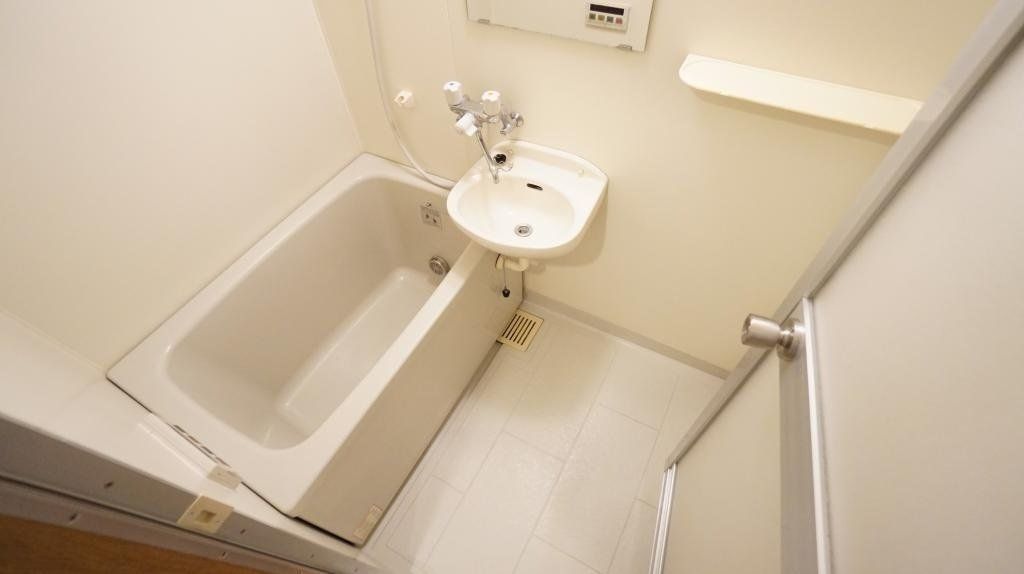 バス・シャワールーム　バス