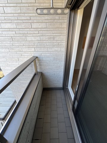 バルコニー　バルコニーからの眺めを楽しみながら食事をしませんか