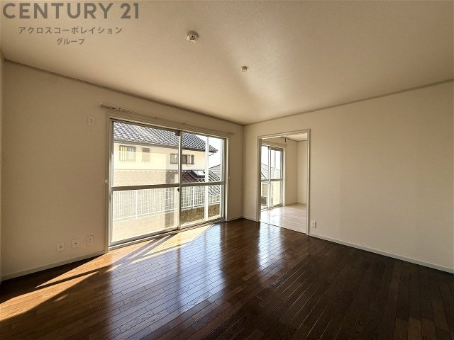 居室・リビング　日当たり良好です☆