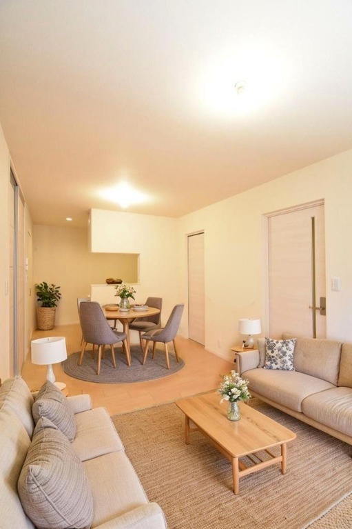 居室・リビング　ＣＧ画像の為実際は家具・家電の設置無し。