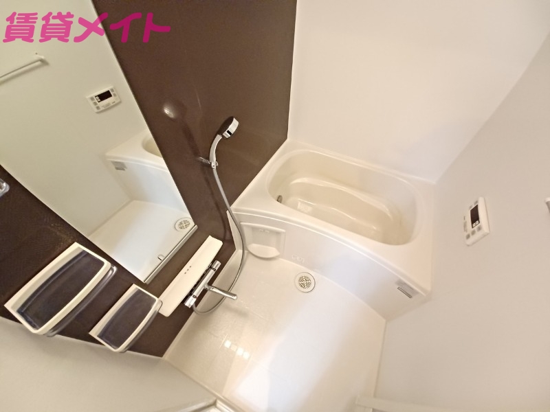 バス・シャワールーム　同物件別室反転タイプ画像