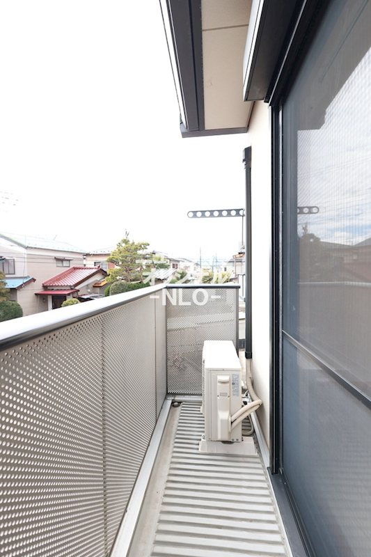 バルコニー　実際の仕様とは異なる可能性があります。