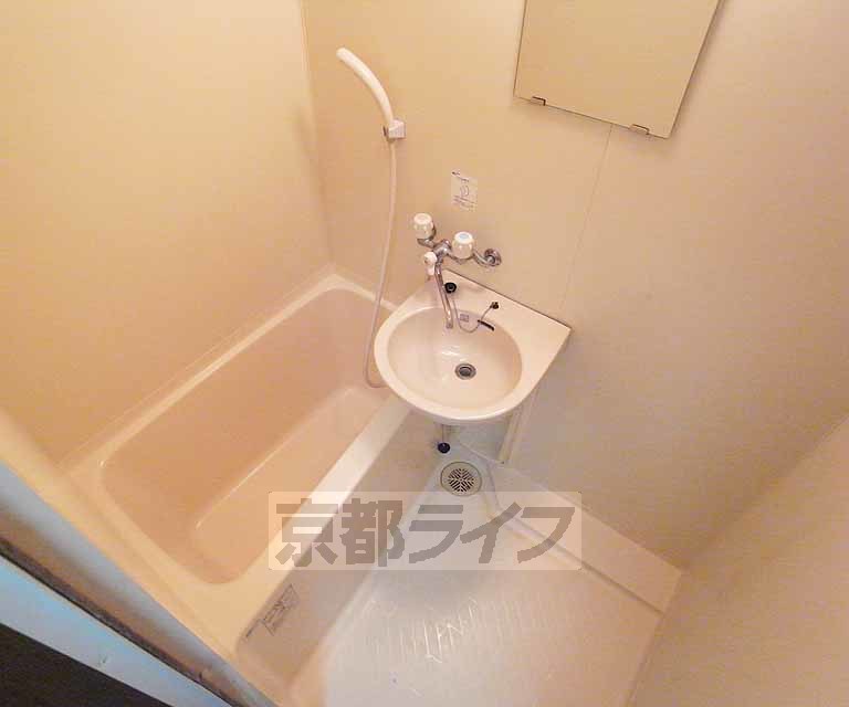 バス・シャワールーム　セパレートタイプです。