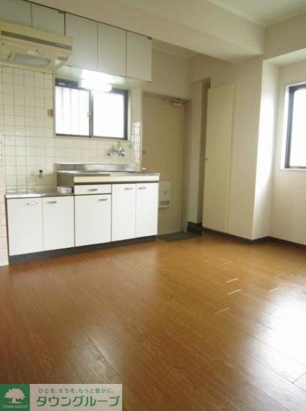 居室・リビング　キッチン