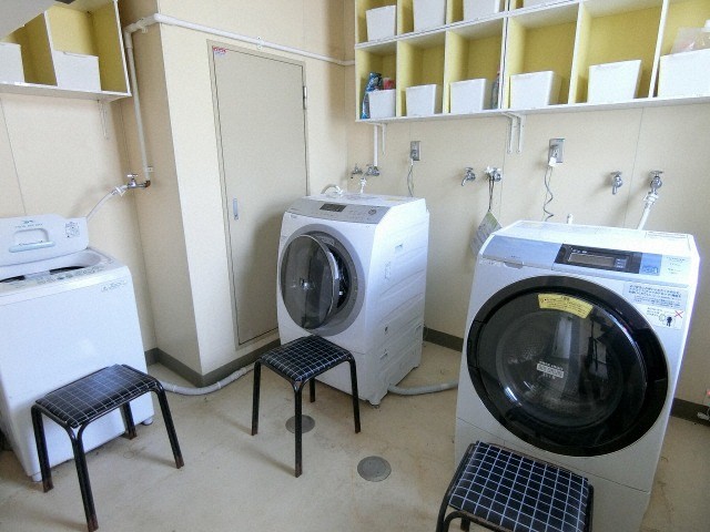 その他共有部分　無料専用ランドリー有ります♪