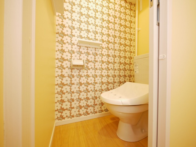 トイレ　ウォシュレット付きです♪