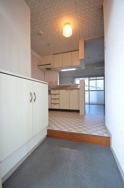 玄関　現況優先となります。